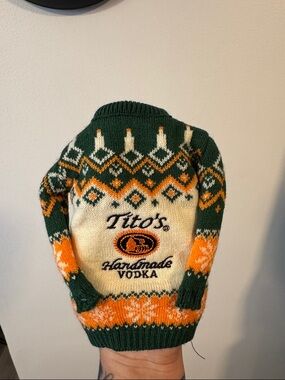 TITOS HAND MADE VODKA BOTTLE SWEATER